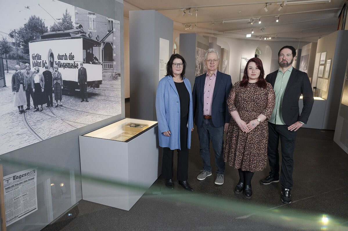 v.l.n.r. Historikerin Ines Haaser, Museumsdirektor Dr. Jasper v. Richthofen, Museumspädagogin Marie Karutz, Historiker Dr. Sven Brajer, Foto: Pawel Sosnowski