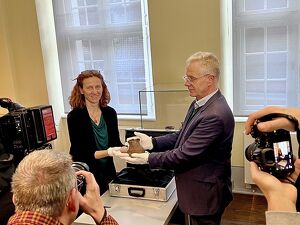 Große Freude über Urnen-Rückkehr